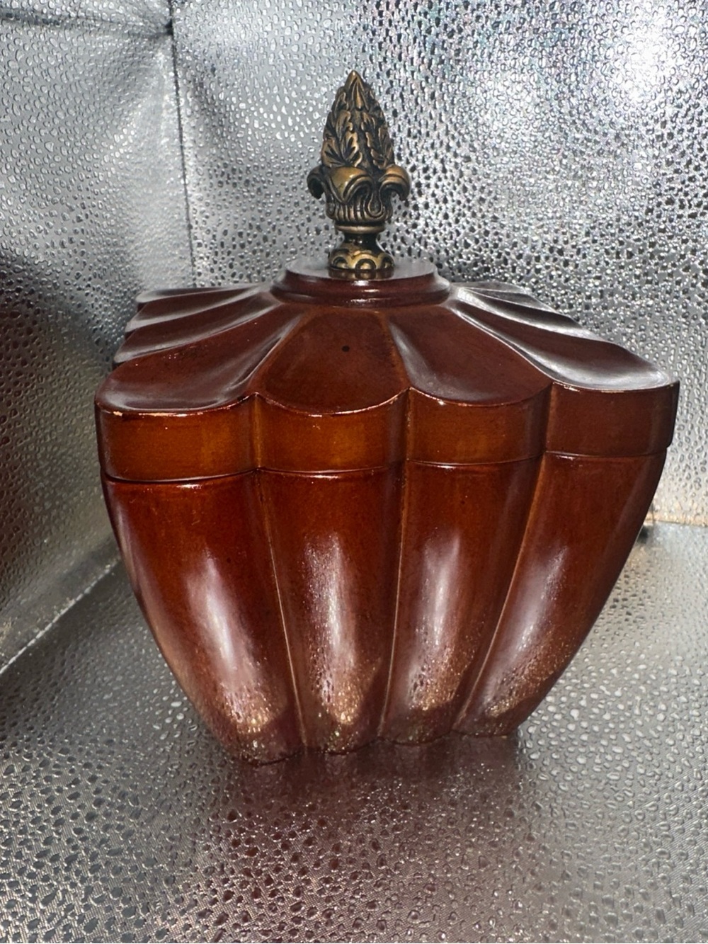 RARE Vintage 2004 Bombay Company trinket music Box ring holder with mirror